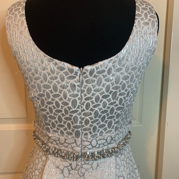 Silver & White dress - Picture 6 of 12